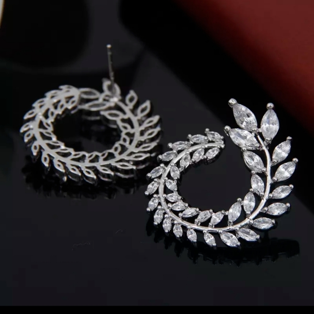 Sterling silver and cubic zircon earring round - Picture 13 of 14